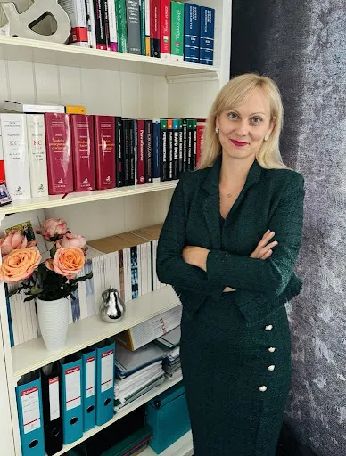 Adwokat Oliwia Skura - Adwokat Warszawa - rozwód, spadek, sprawa o zapłatę, alimenty, zachowek
